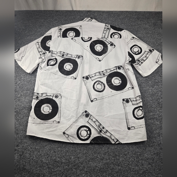 NWT Zara Men's White Shirt with Black Cassette Print Size M - Picture 9 of 11